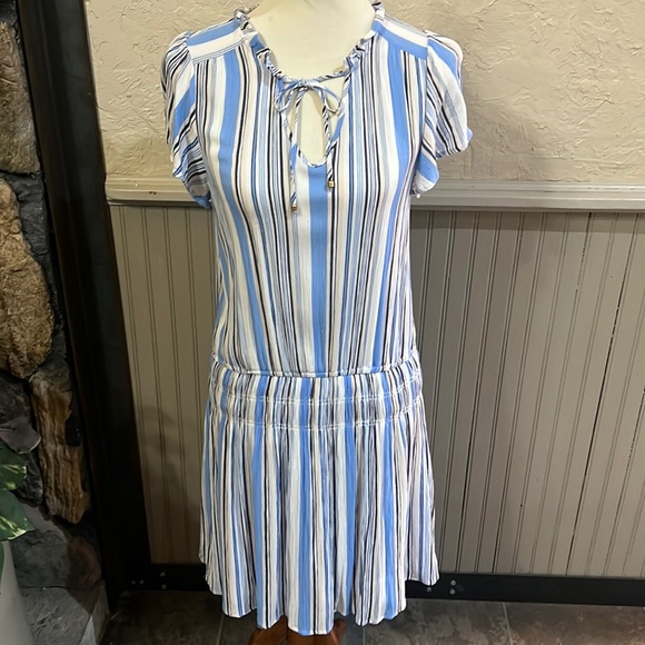 Maria & Kyndal’s Dress - Picture 1 of 5